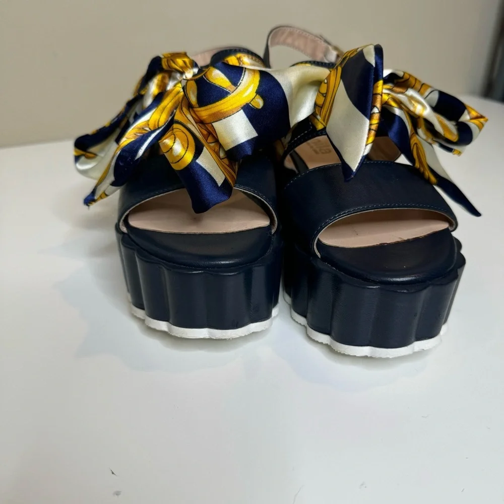 Nila & nila Italian platform sandals size 36